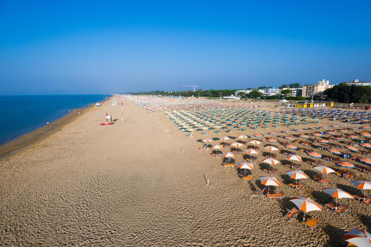 Residence Le Zattere Bibione Esterno foto