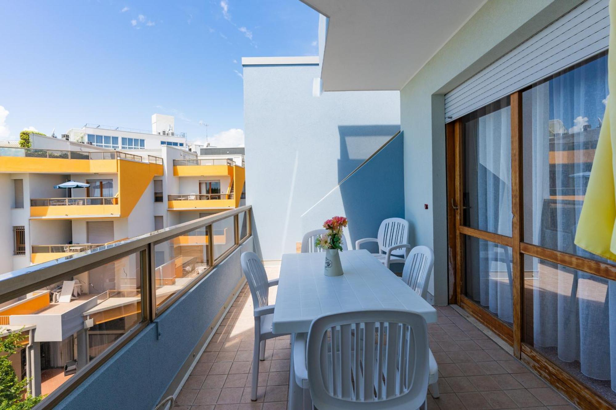 Residence Le Zattere Bibione Esterno foto
