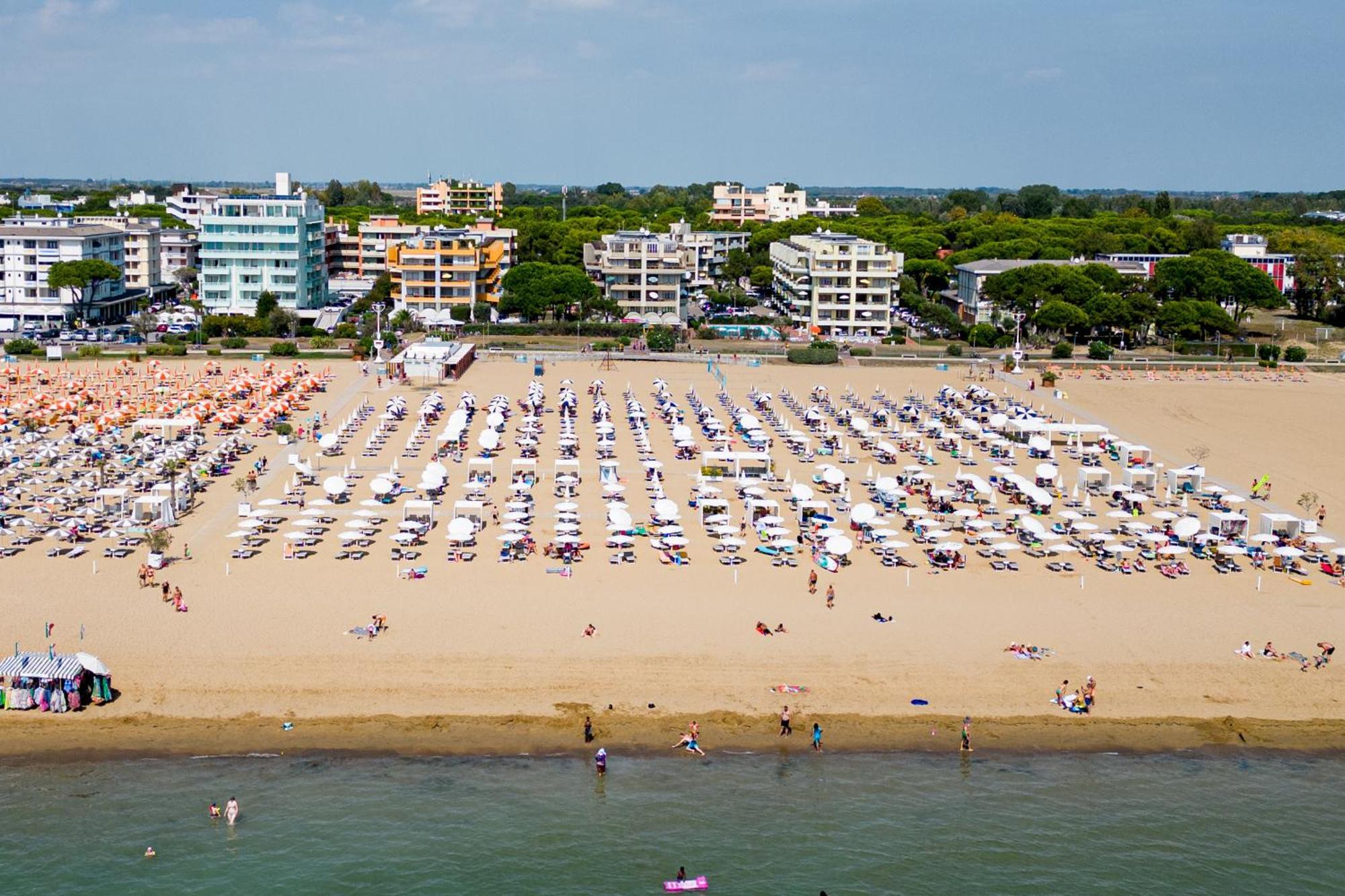 Residence Le Zattere Bibione Esterno foto